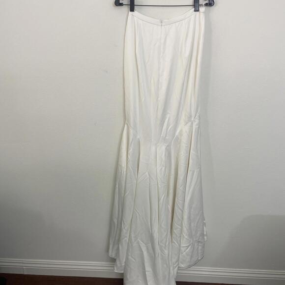 Katie May Noel and Jean Mimi Off White Bridal Maxi Skirt with Train S $495msrp - Picture 6 of 12